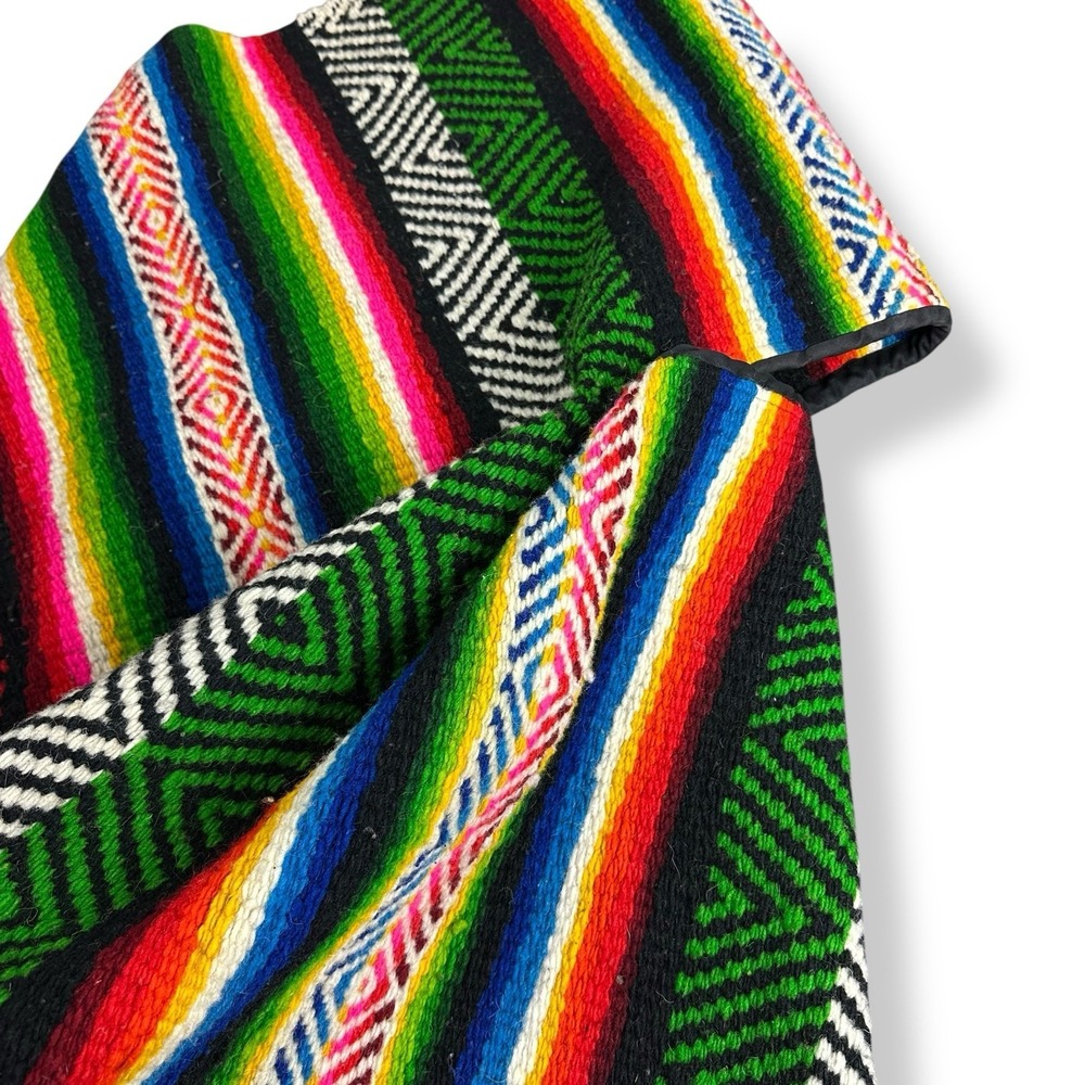 Vintage Mexican Serape Poncho Large Heavy  Textile Woven Wool 70x74‎ w/ Fringe - Picture 12 of 13